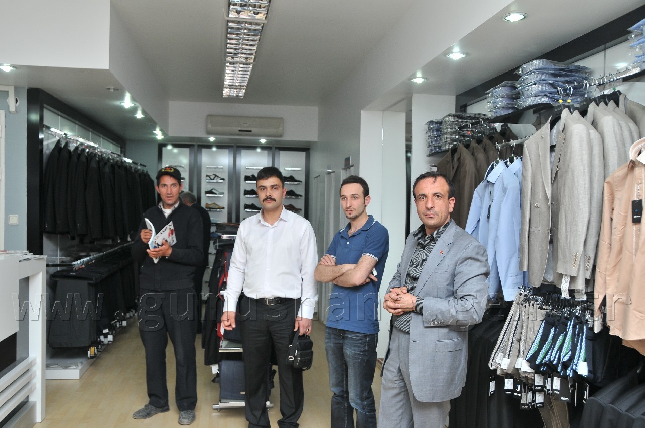 Jakamen Erkek Giyim Mağazası açıldı 3