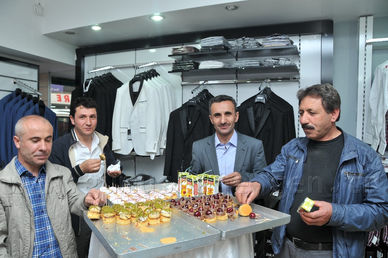 Jakamen Erkek Giyim Mağazası açıldı 4