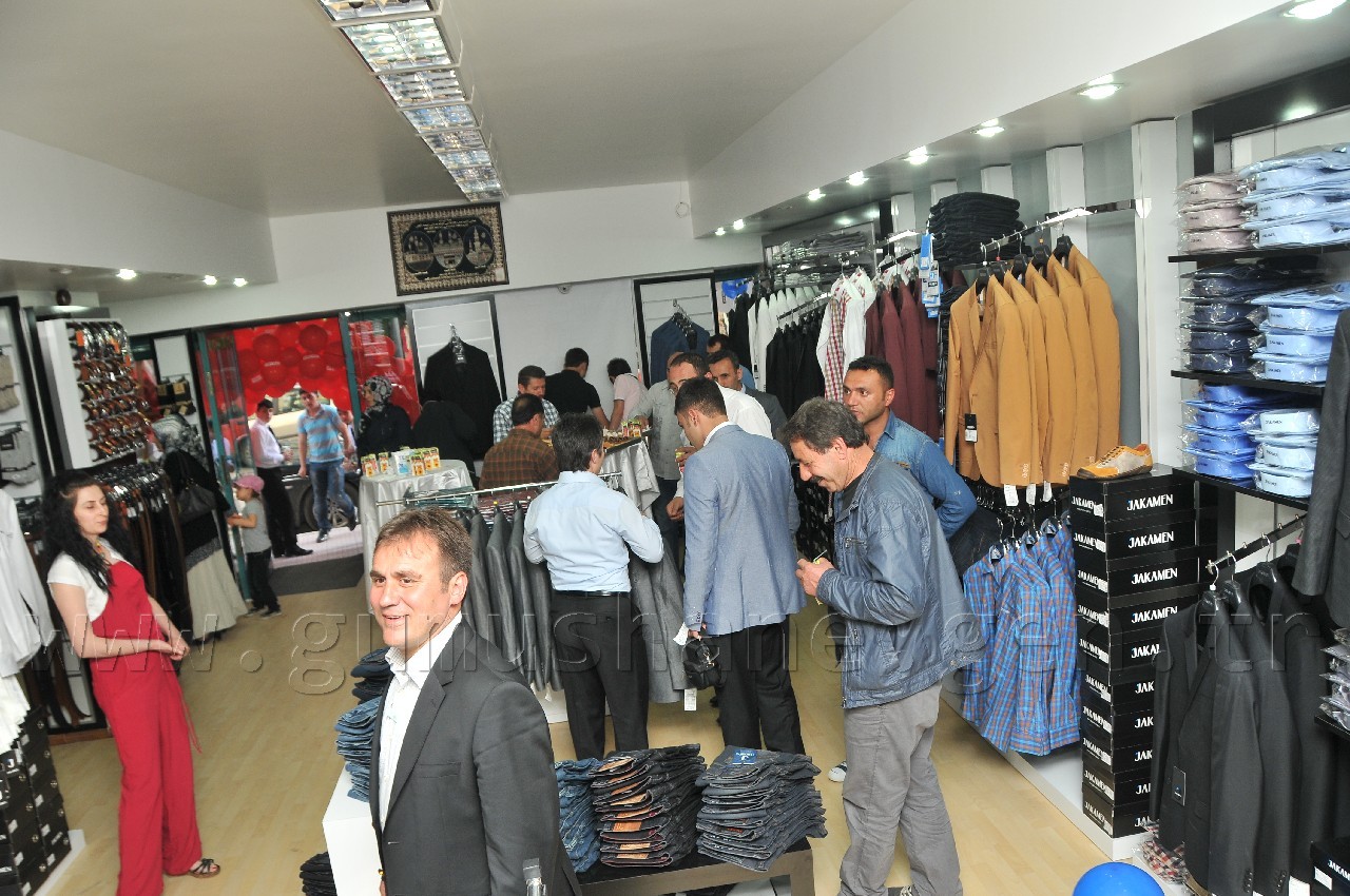 Jakamen Erkek Giyim Mağazası açıldı 8