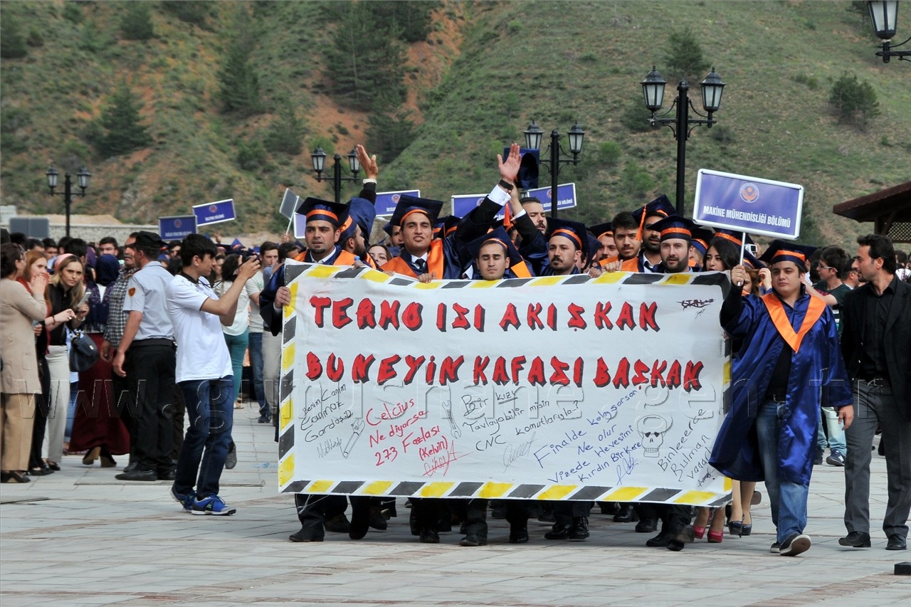 Gümüşhane Üniversitesinde 6. Mezuniyet Coşkusu 16