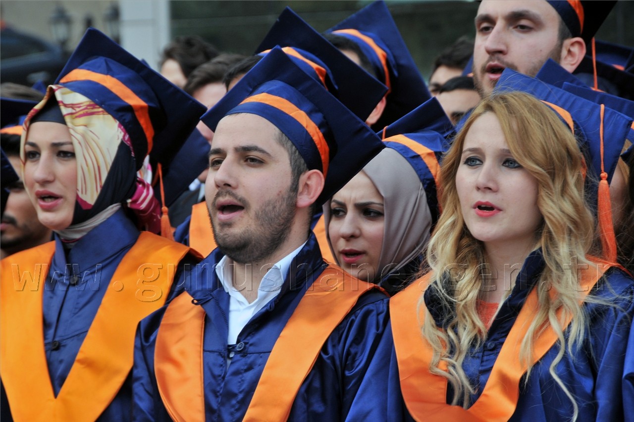 Gümüşhane Üniversitesinde 6. Mezuniyet Coşkusu 18