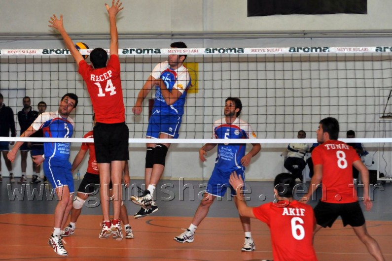 Torul Gençlerbirliği: 3 - Niksar Belediyespor: 0 9