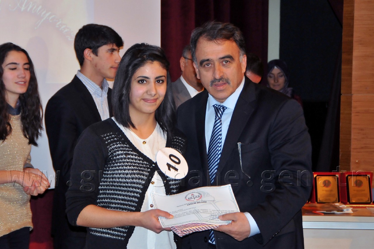 Akif, Gümüşhane’de Şiir Okuma Yarışmasıyla Anıldı 24