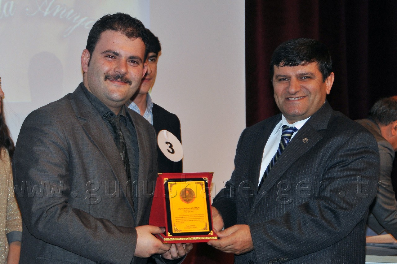 Akif, Gümüşhane’de Şiir Okuma Yarışmasıyla Anıldı 26