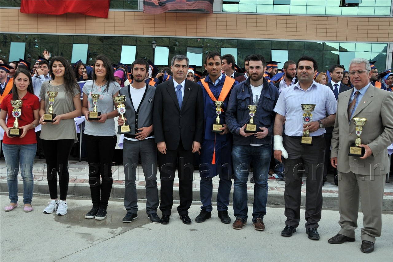 Gümüşhane Üniversitesinde 6. Mezuniyet Coşkusu 32