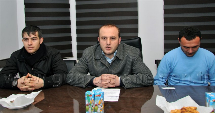 AK Parti'den Gazetecilere Sürpriz Kutlama 2