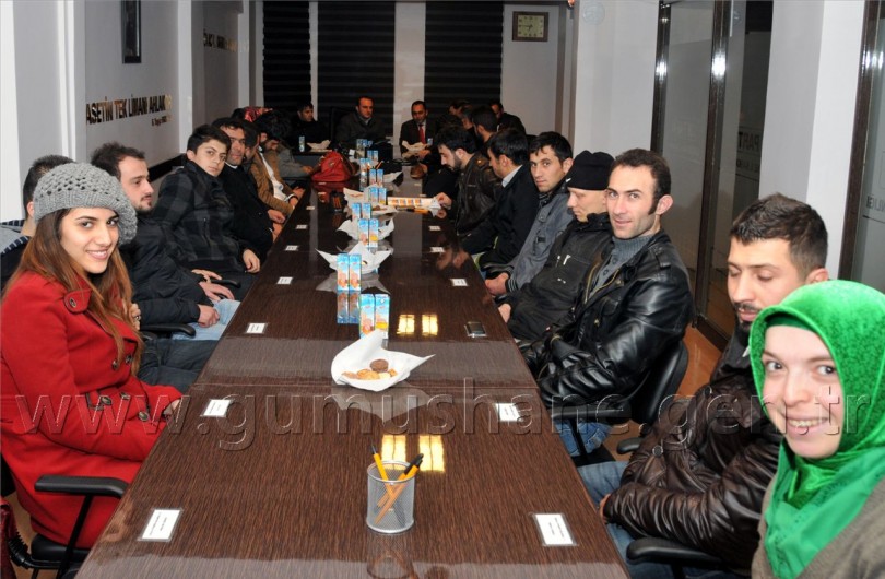 AK Parti'den Gazetecilere Sürpriz Kutlama 5