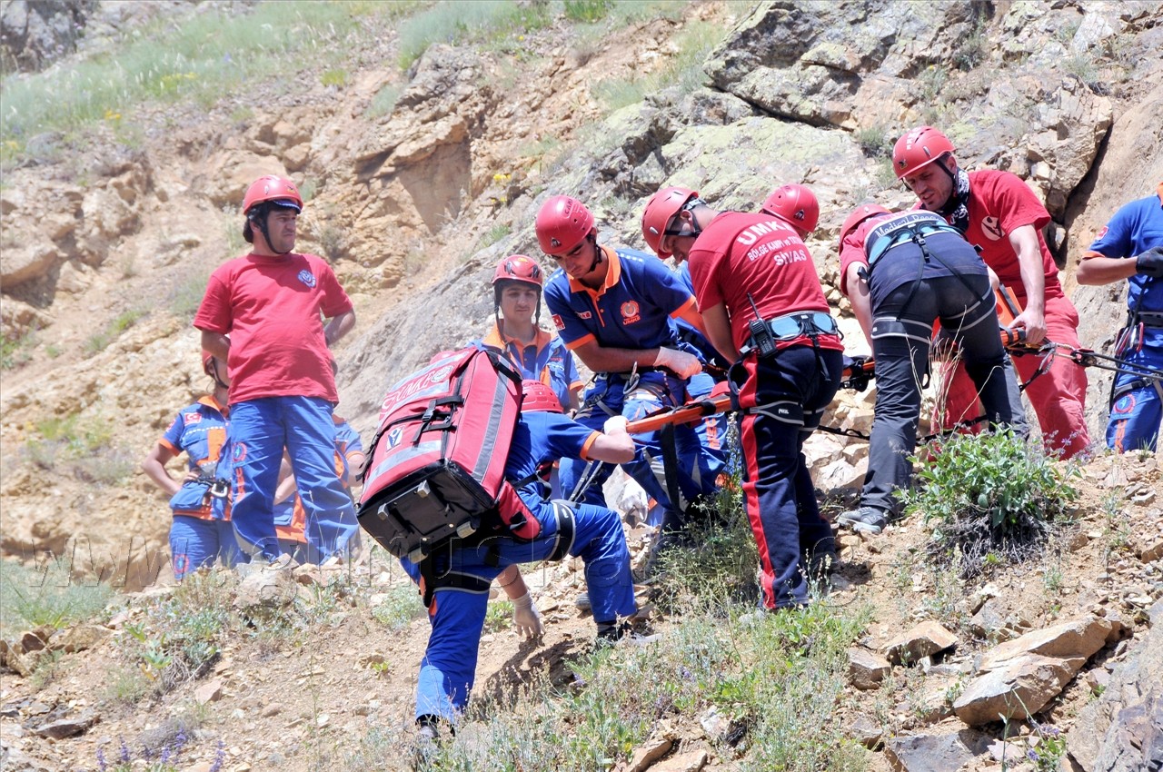 Bölge UMKE Tatbikatı Gümüşhane'de Yapıldı 22