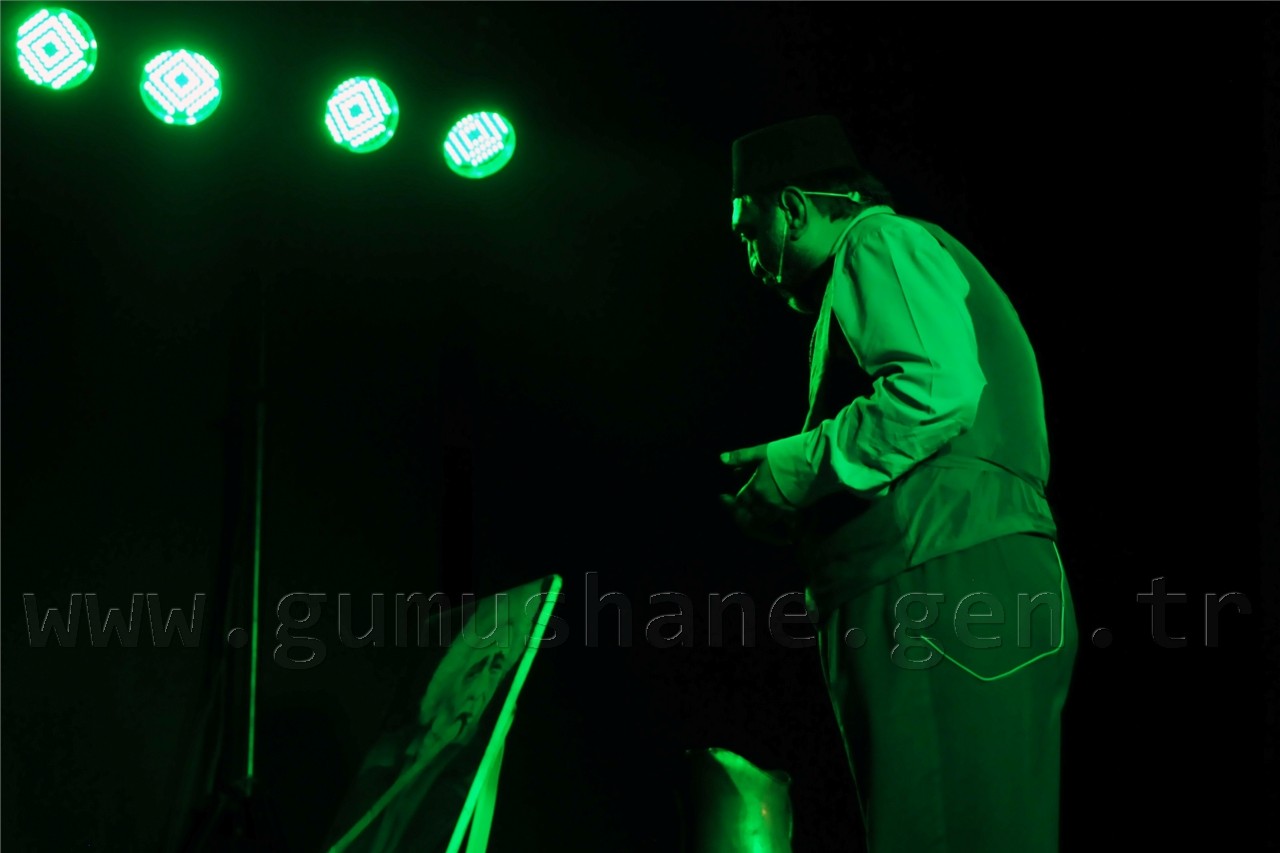 AK Gençler Akif'i Andı 8