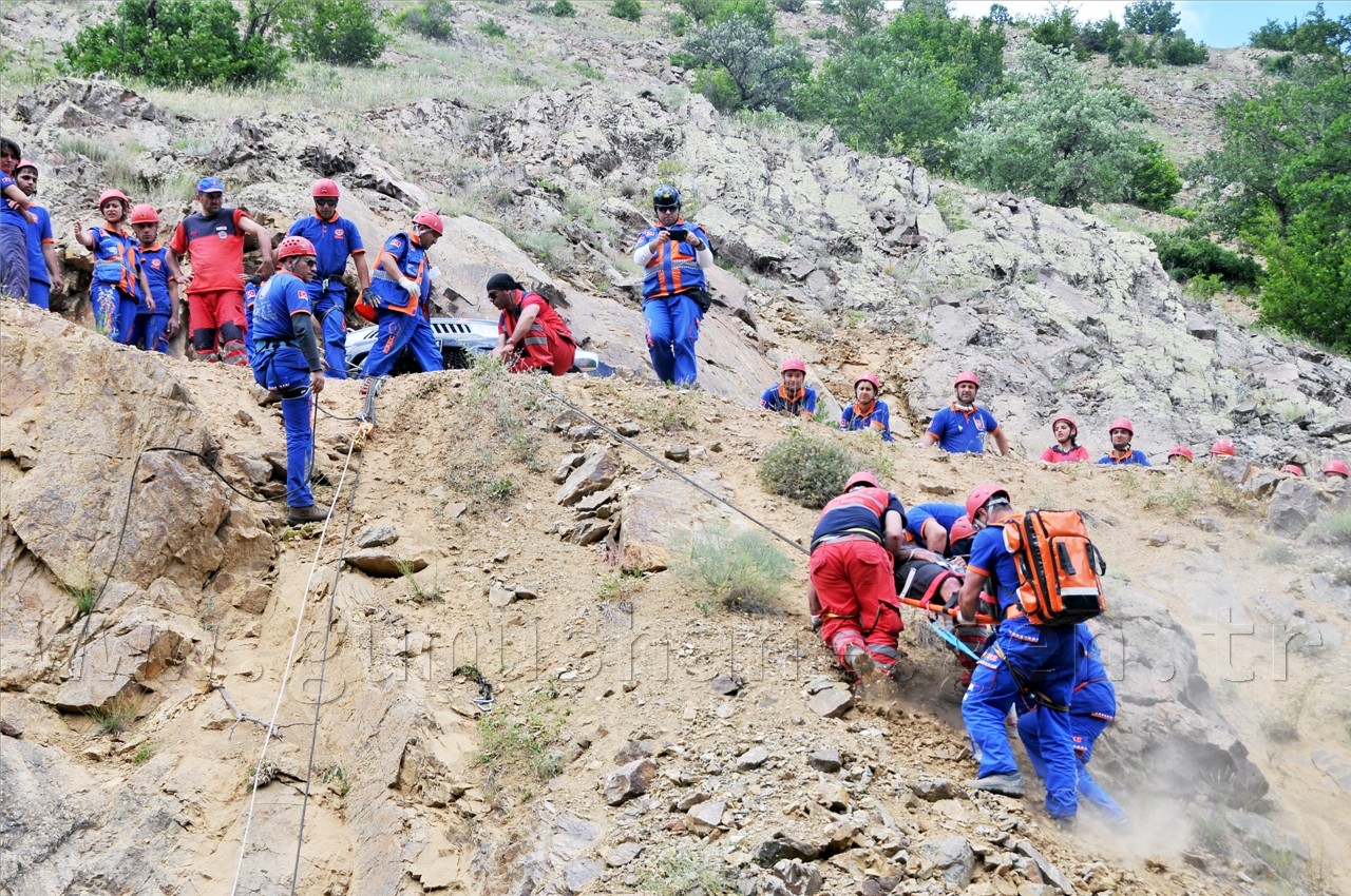 Bölge UMKE Tatbikatı Gümüşhane'de Yapıldı 33