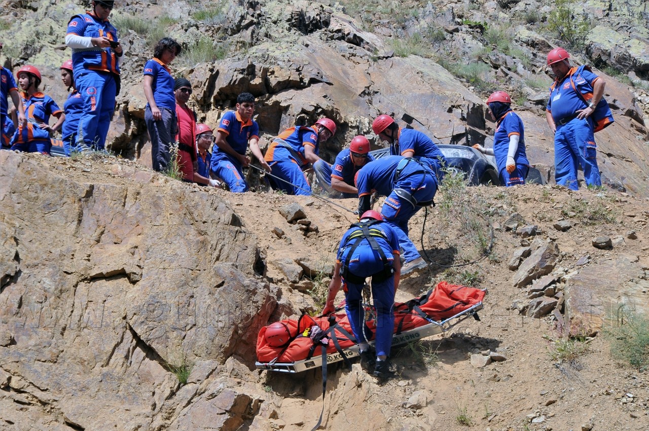Bölge UMKE Tatbikatı Gümüşhane'de Yapıldı 39