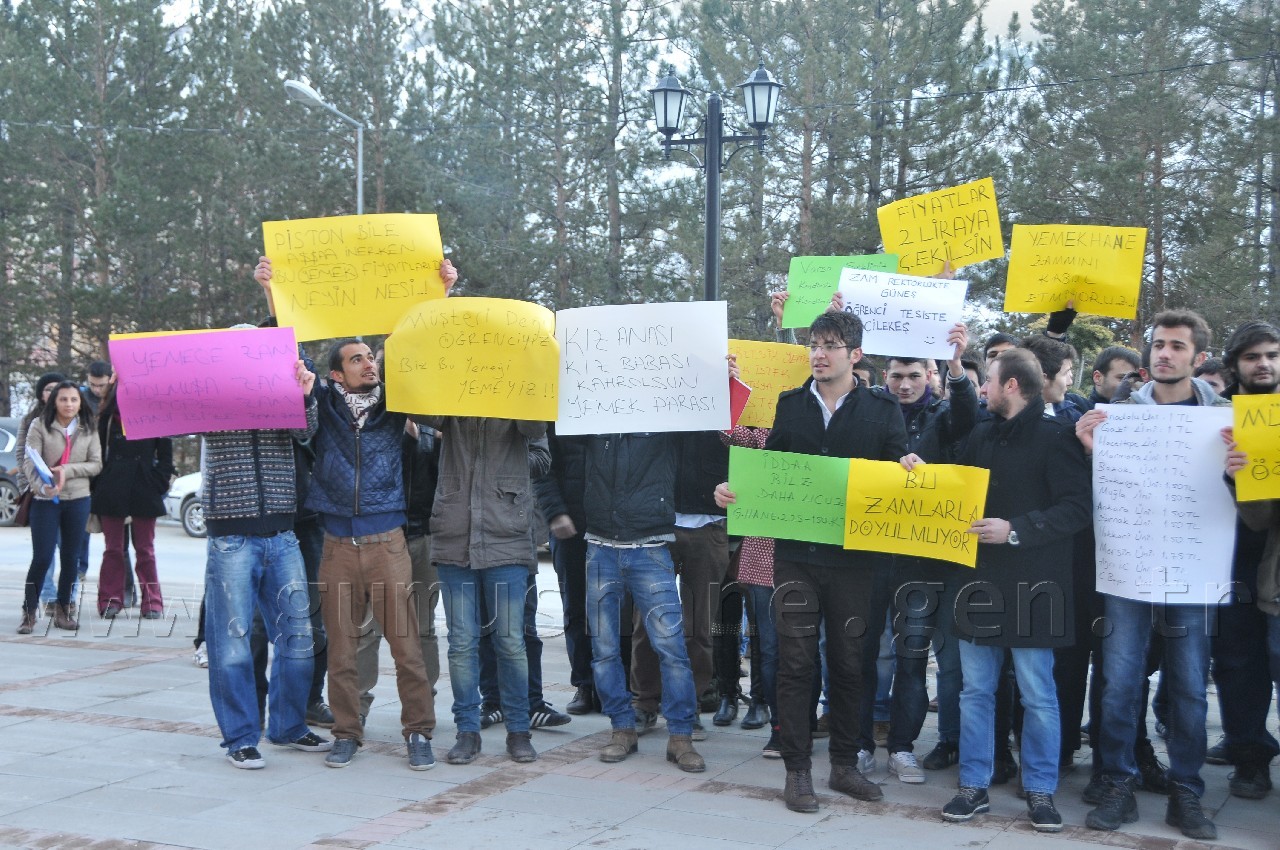 Gümüşhane Üniversitesinde Yemek Zammı Protestosu 8