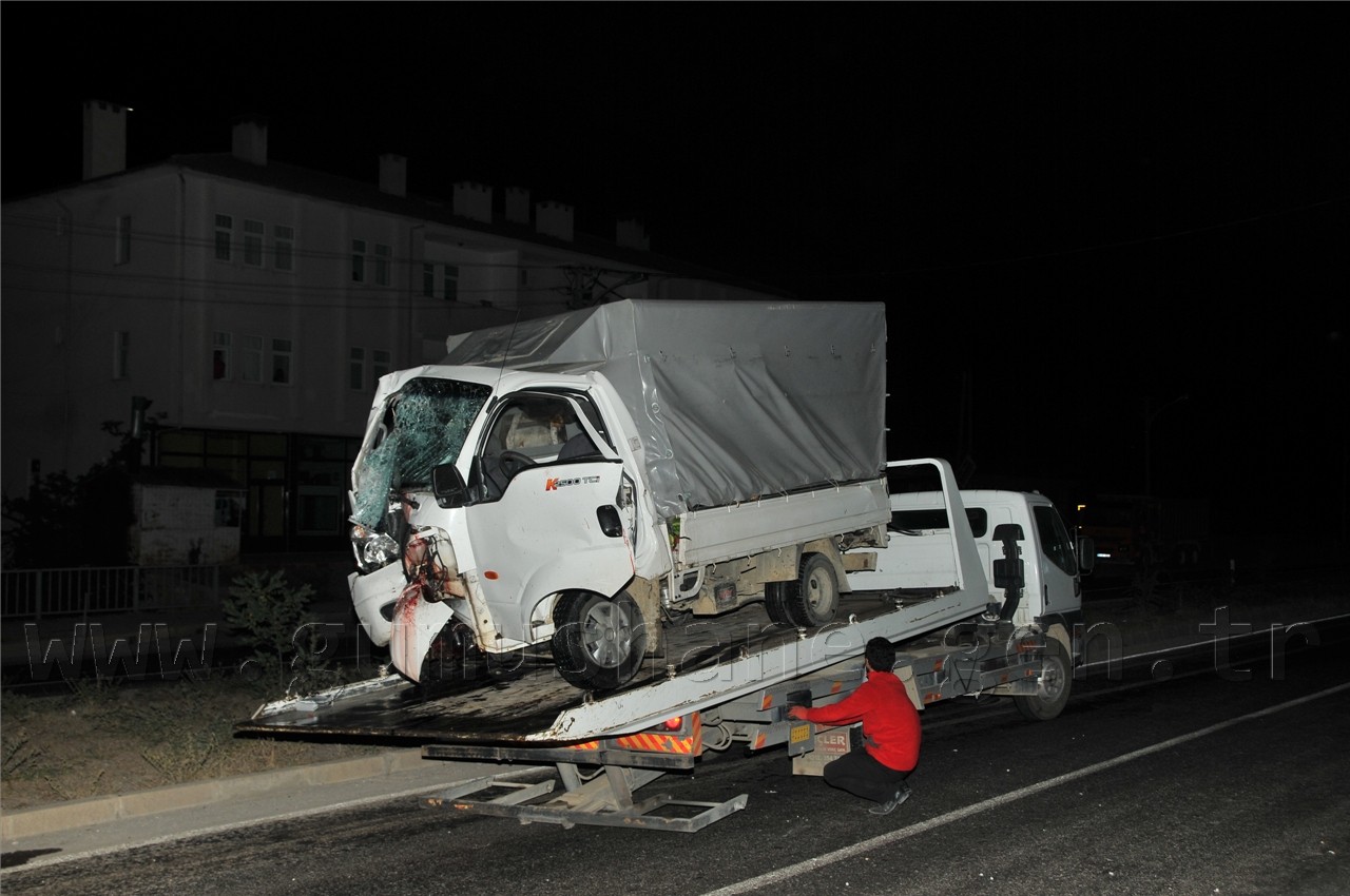 Gümüşhane'de Feci Kaza: 1 Ölü, 3 Yaralı 19