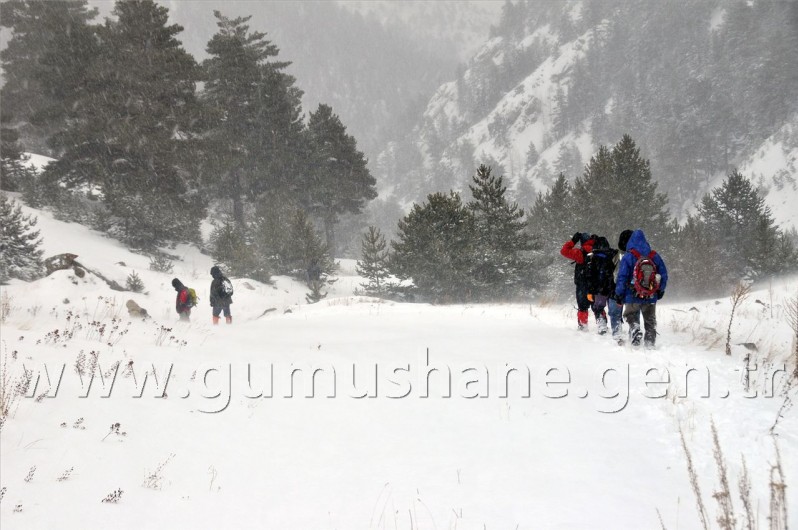 Tipi Altında 2 Bin 100 Metreye Yürüyüş 35