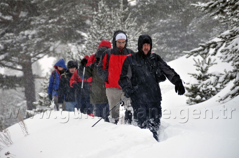 Tipi Altında 2 Bin 100 Metreye Yürüyüş 36
