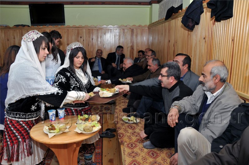 Gümüşhane'de Sıra Gecesi Düzenlendi 6