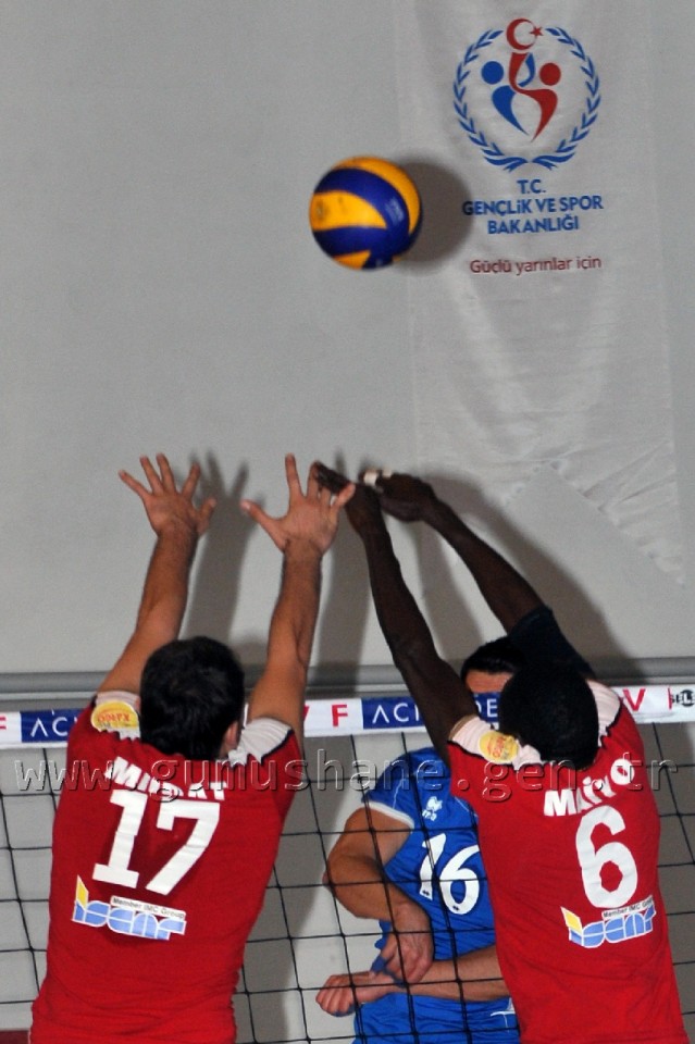 Torul'dan Altın Değerinde 3 Puan 60