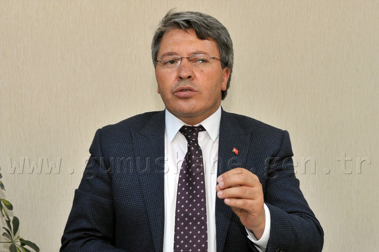 Milletvekili Üstün'den Üniversite Öğrencilerine Teşekkür Yemeği 10