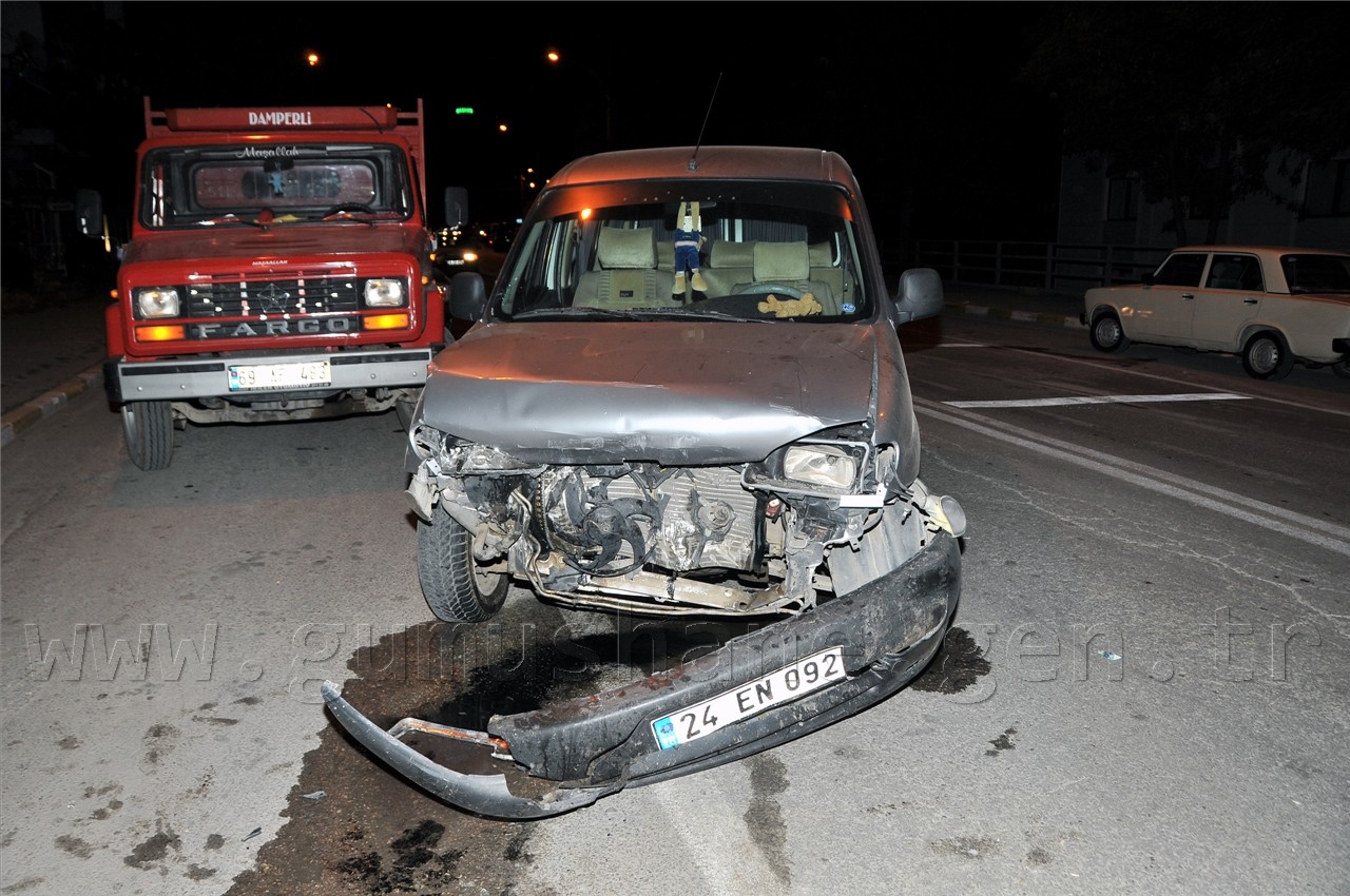 Gümüşhane'de Zincirleme Trafik Kazası 7