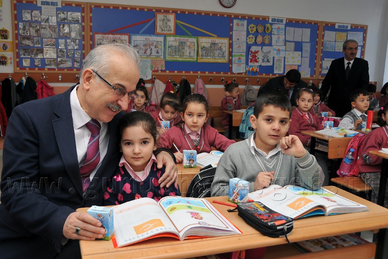 Gümüşhane'de 7 Binden Fazla Öğrenci Okul Sütü İçiyor 10