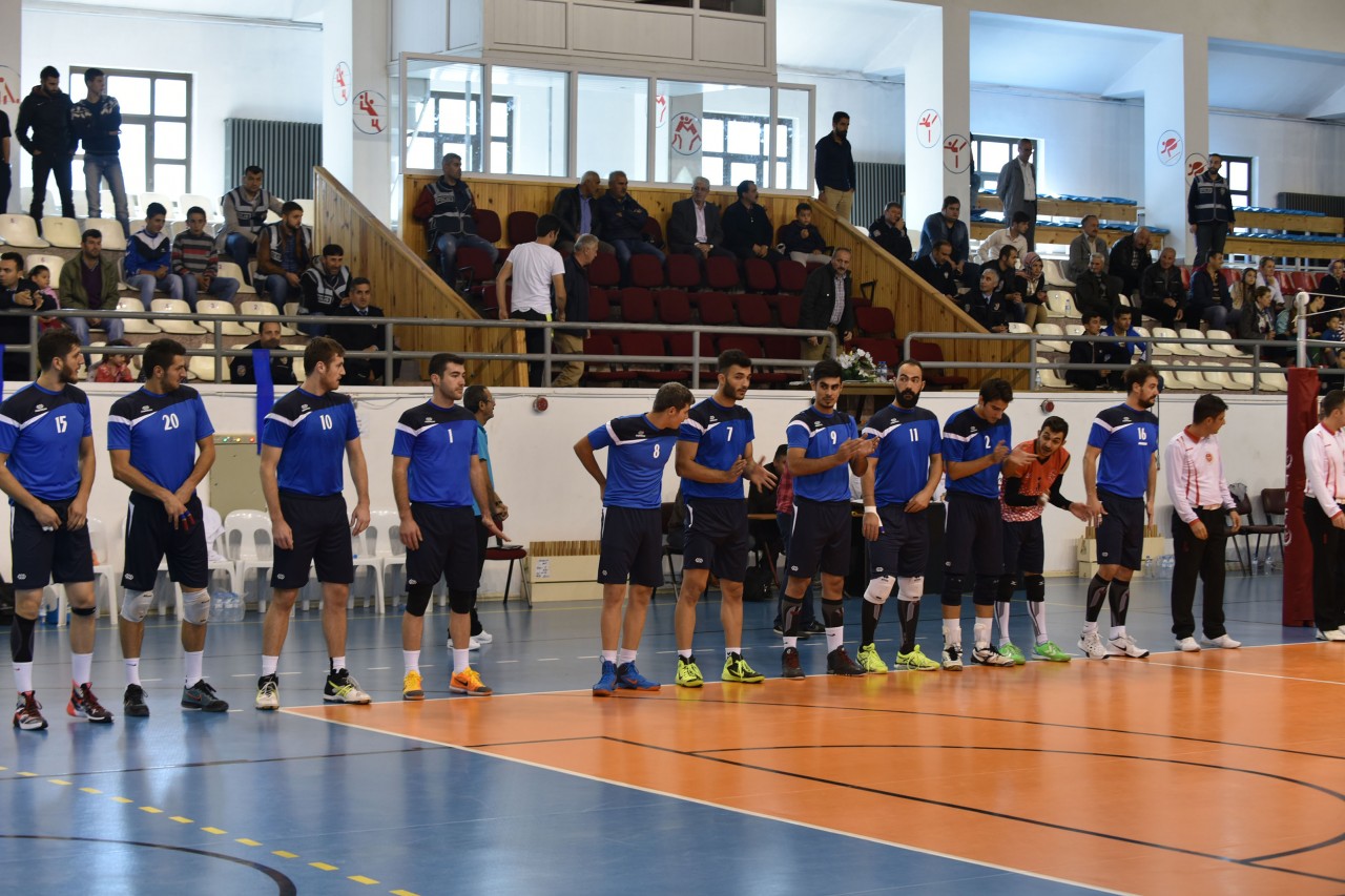 Torul Gençlik iyi başladı: 3-0 8