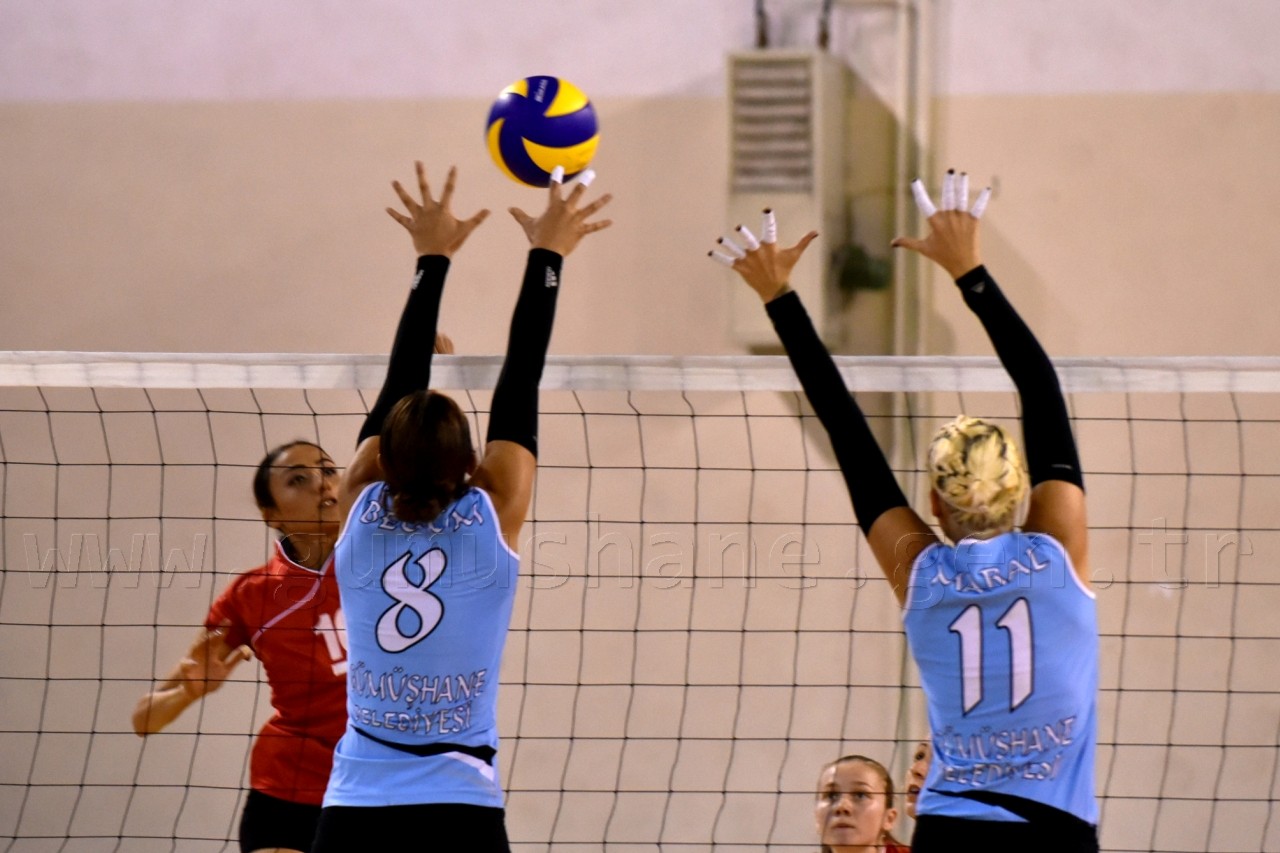 Gümüş Kızlar net KAZAN'dı: 3-0 6