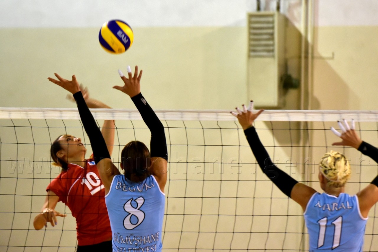 Gümüş Kızlar net KAZAN'dı: 3-0 8