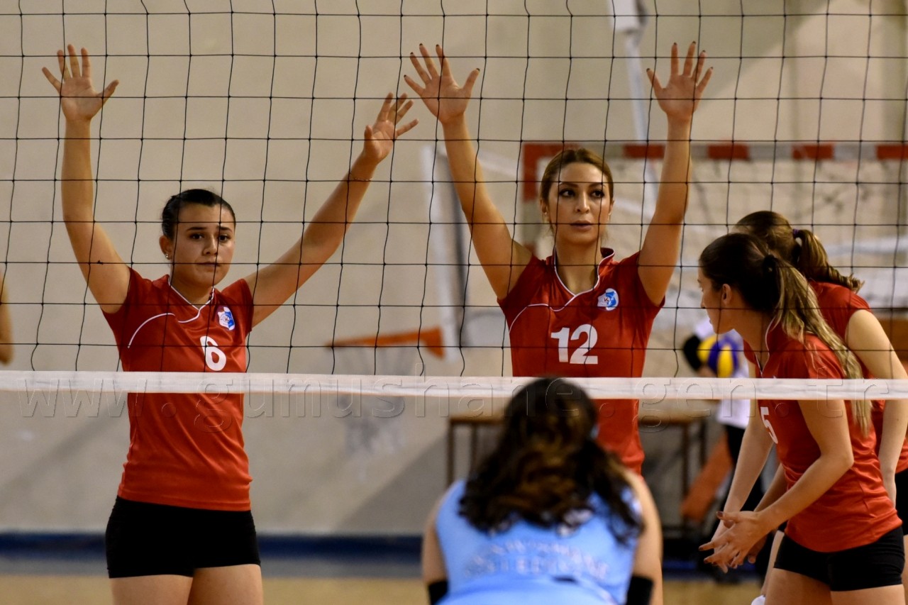 Gümüş Kızlar net KAZAN'dı: 3-0 11