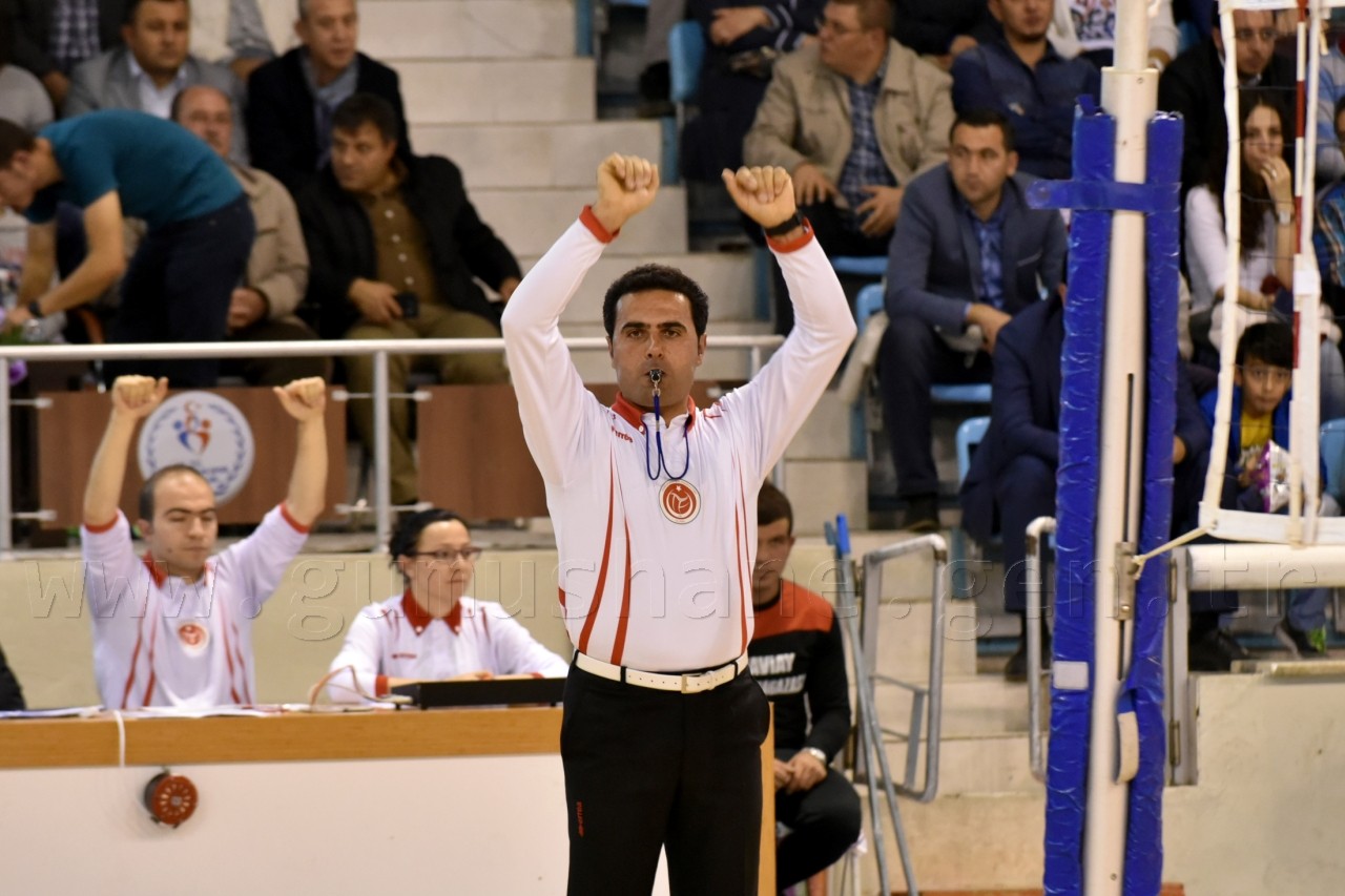 Gümüş Kızlar net KAZAN'dı: 3-0 20