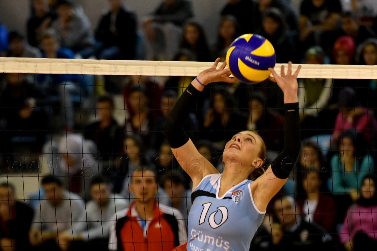 Gümüş Kızlar net KAZAN'dı: 3-0 27