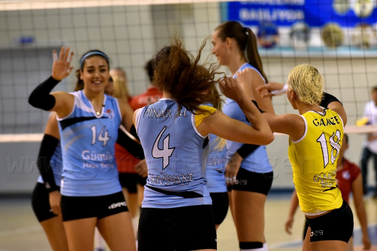Gümüş Kızlar net KAZAN'dı: 3-0 34