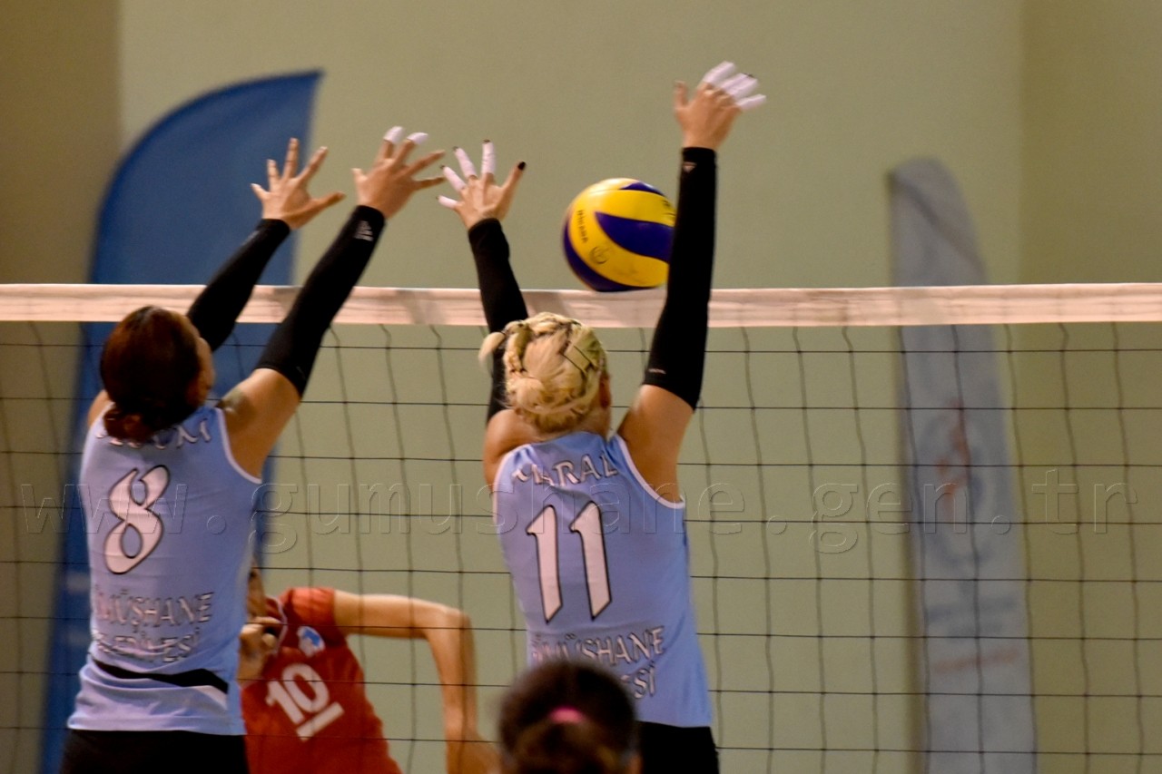 Gümüş Kızlar net KAZAN'dı: 3-0 38