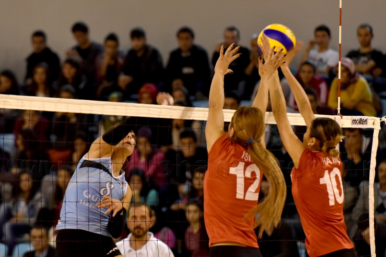 Gümüş Kızlar net KAZAN'dı: 3-0 49