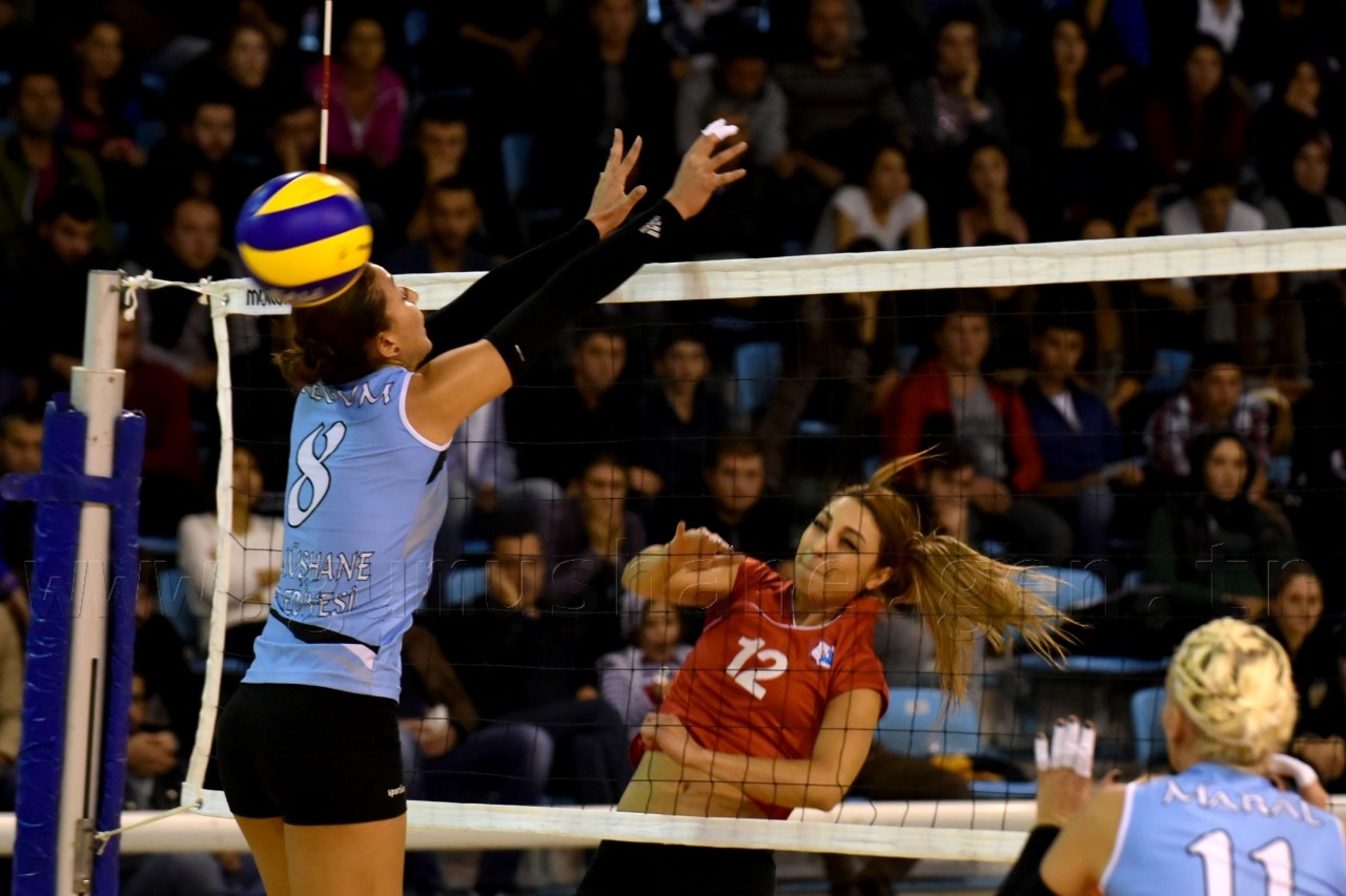 Gümüş Kızlar net KAZAN'dı: 3-0 51