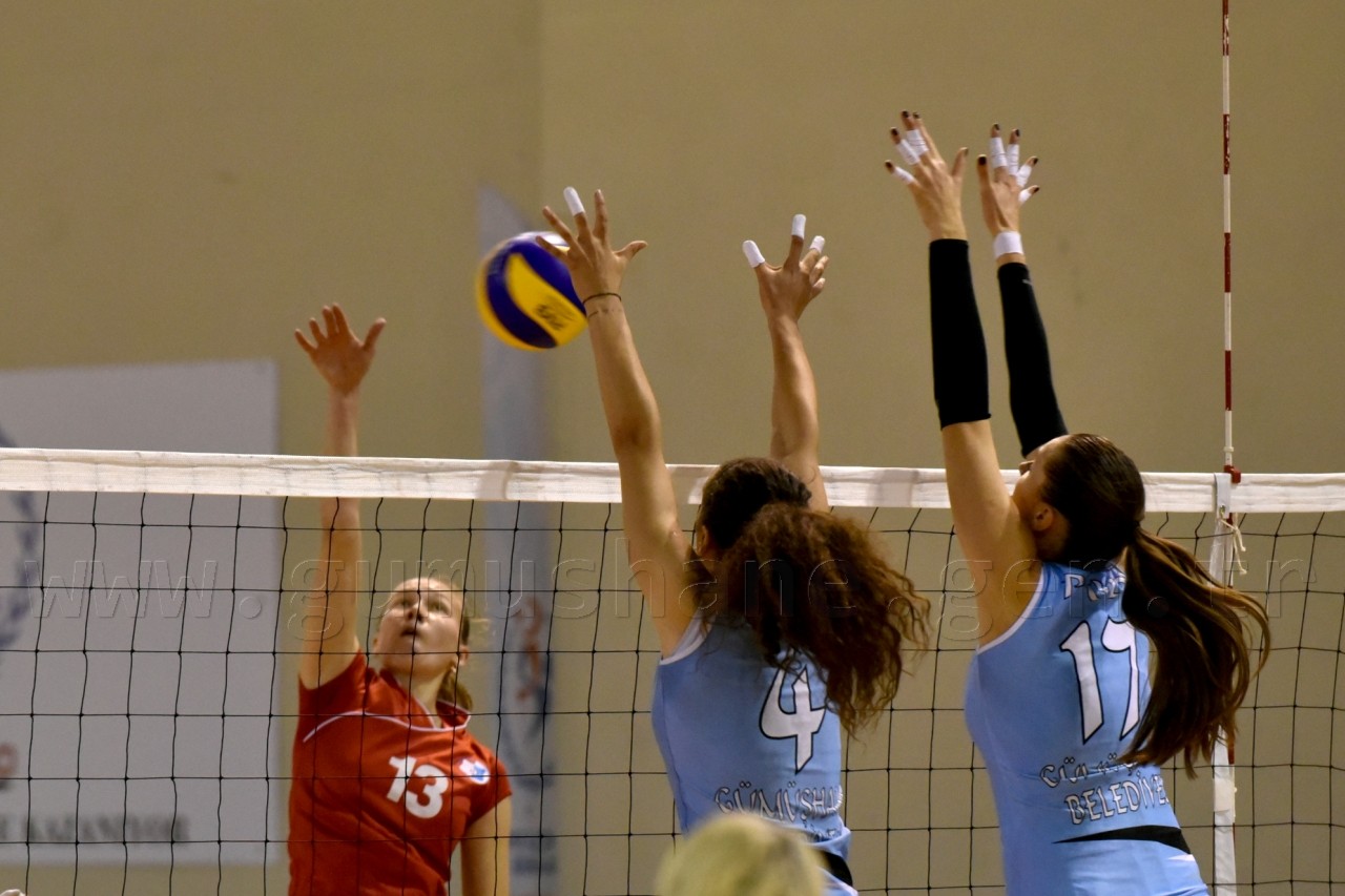 Gümüş Kızlar net KAZAN'dı: 3-0 55