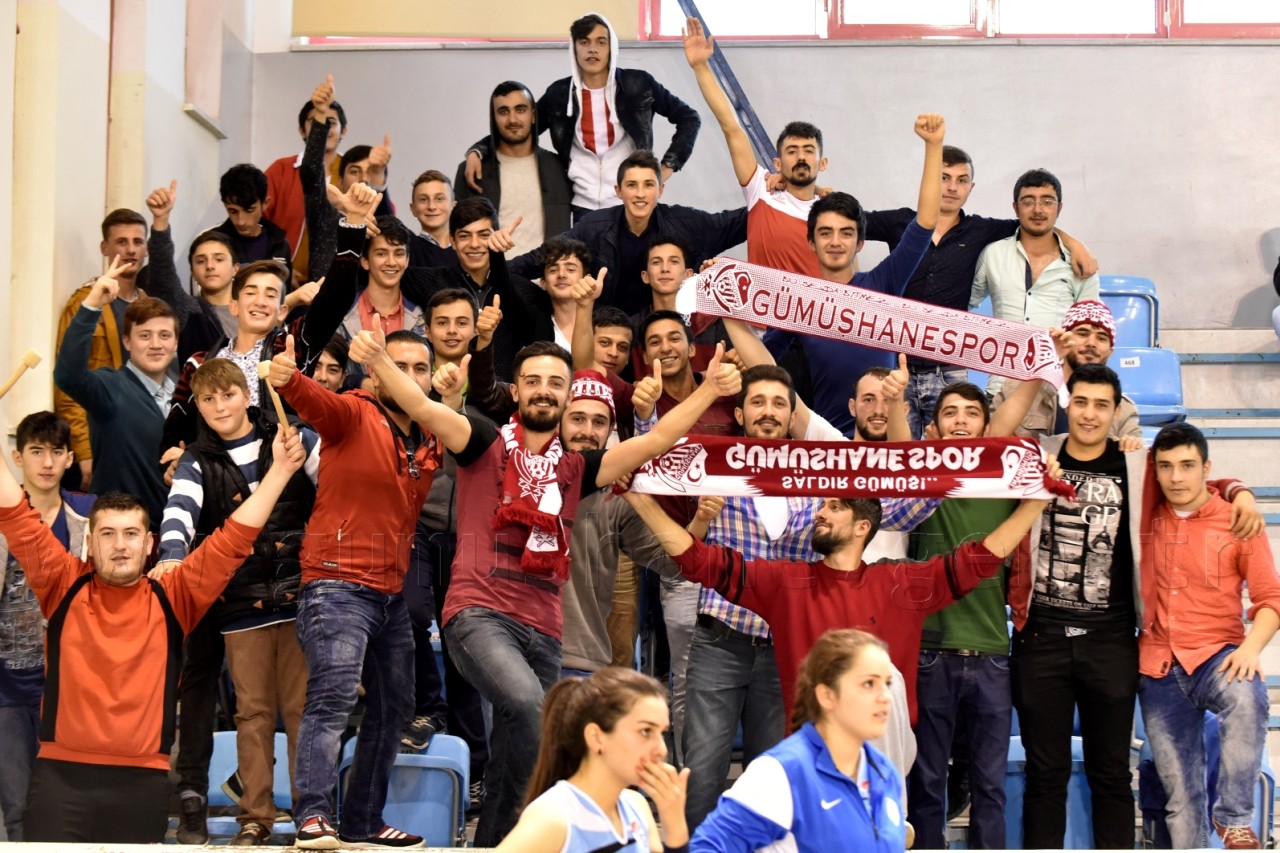 Gümüş Kızlar net KAZAN'dı: 3-0 58