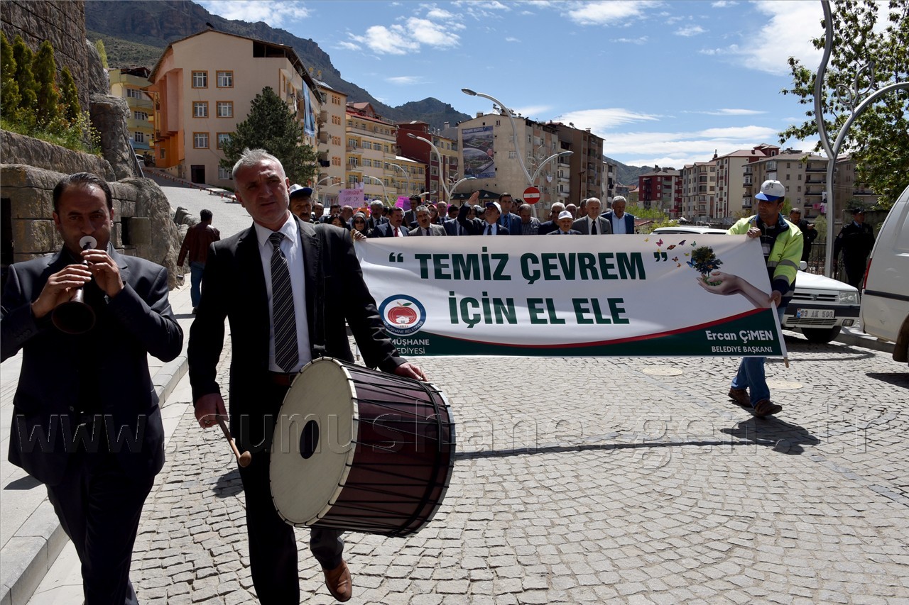 Gümüşhane’de Çevre Yürüyüşü Yapıldı 17