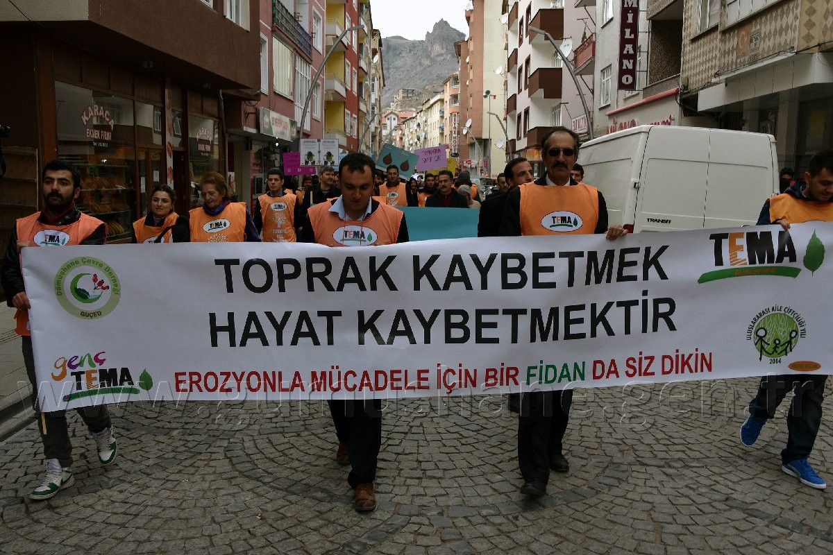 Gümüşhane'de Toprağa Saygı Yürüyüşü Düzenlendi 9