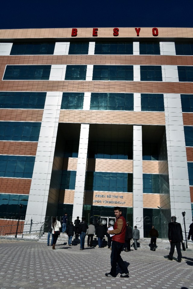 Rektör Günaydın basınla buluştu 15