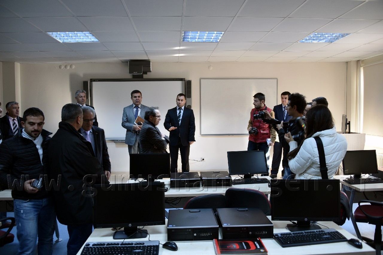 Rektör Günaydın basınla buluştu 27