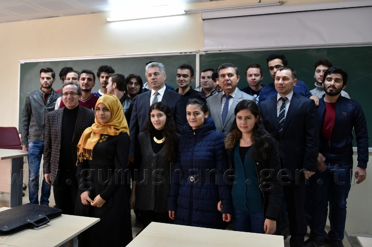 Rektör Günaydın basınla buluştu 28