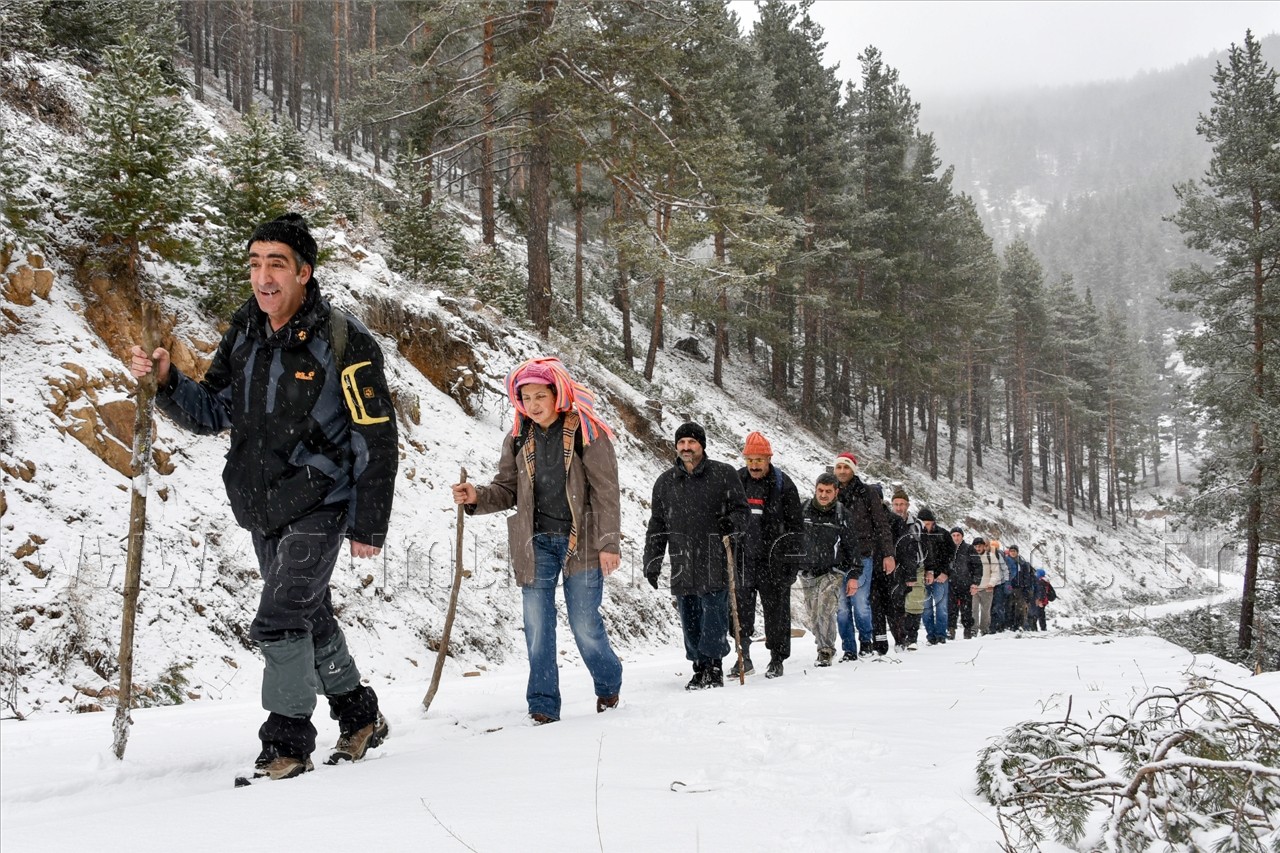 Gümüşhaneli Dağcılardan Yılın Son Yürüyüşü Cebeli Köyüne 14