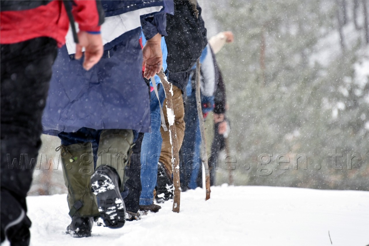 Gümüşhaneli Dağcılardan Yılın Son Yürüyüşü Cebeli Köyüne 17