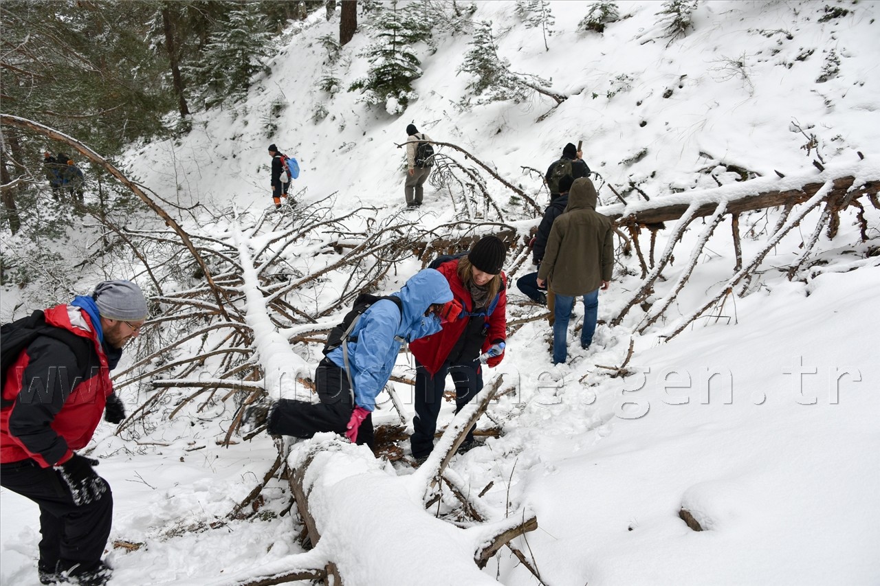 Gümüşhaneli Dağcılardan Yılın Son Yürüyüşü Cebeli Köyüne 53