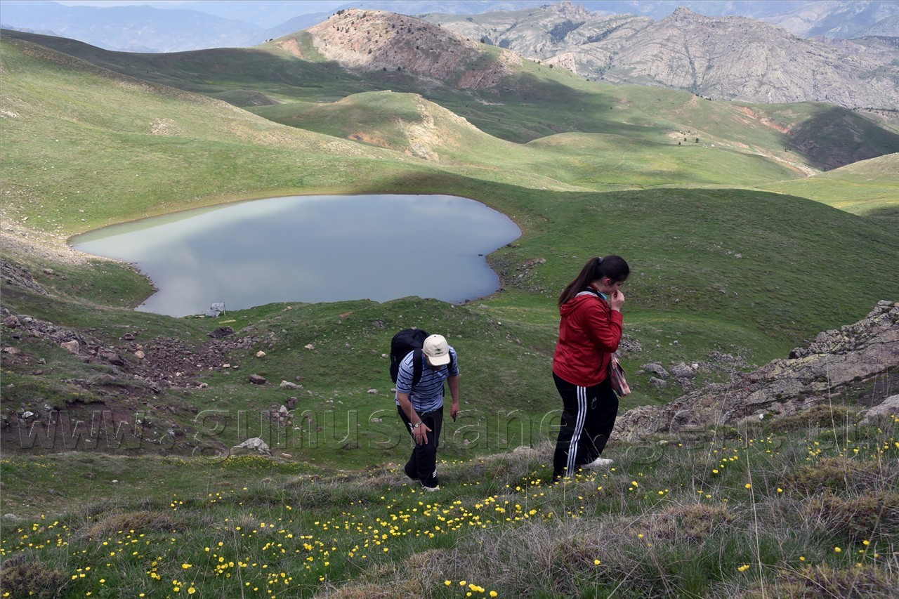 Gümüşhaneli Dağcılar Göller Bölgesine Yürüdü 30