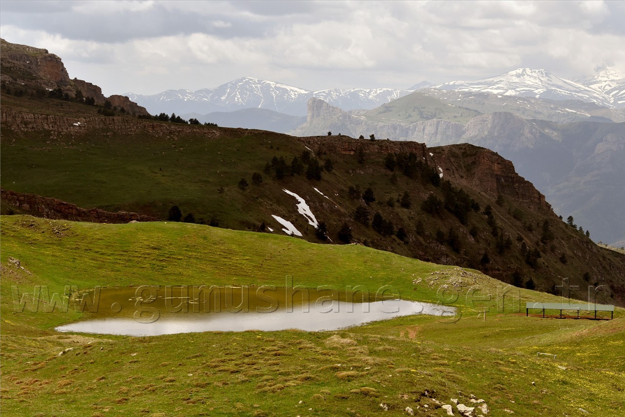 Gümüşhaneli Dağcılar Göller Bölgesine Yürüdü 46