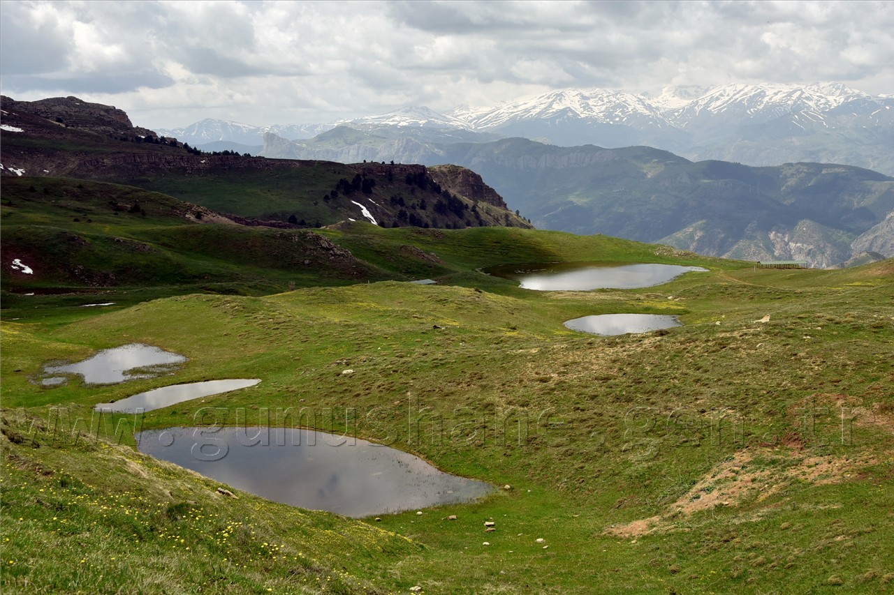 Gümüşhaneli Dağcılar Göller Bölgesine Yürüdü 48