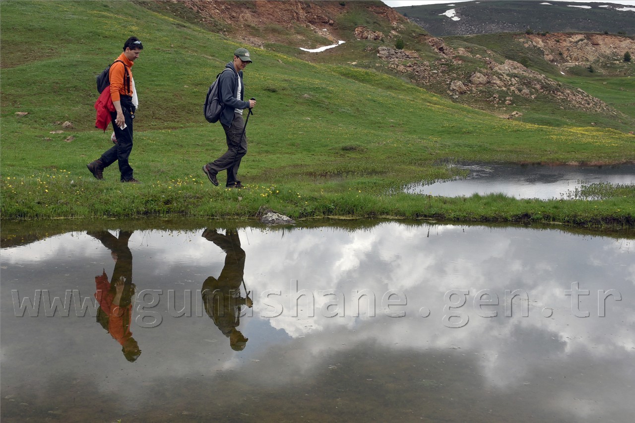 Gümüşhaneli Dağcılar Göller Bölgesine Yürüdü 51