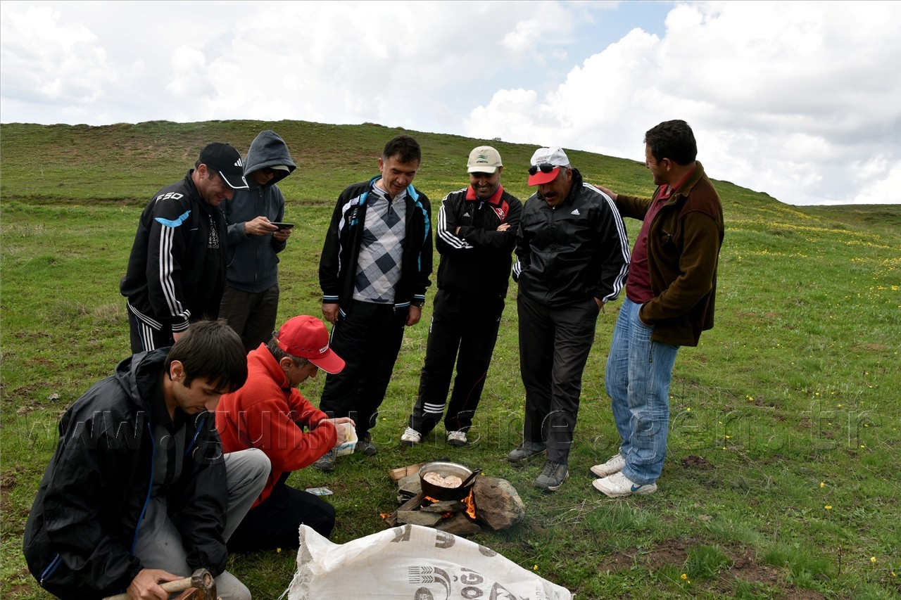 Gümüşhaneli Dağcılar Göller Bölgesine Yürüdü 52