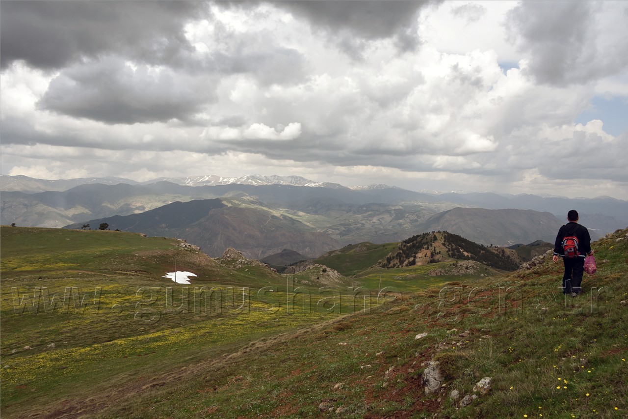 Gümüşhaneli Dağcılar Göller Bölgesine Yürüdü 55
